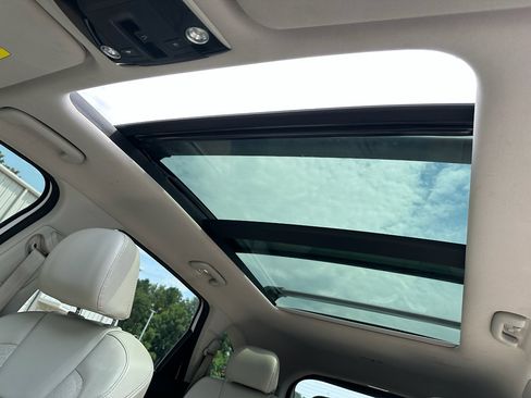 Used 2022 Kia Sorento SX image 28