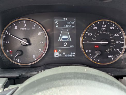 Used 2024 Subaru Crosstrek 2.5i Wilderness AWD/4WD image 17