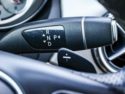 Used 2017 Mercedes-Benz GLA 250 image 24