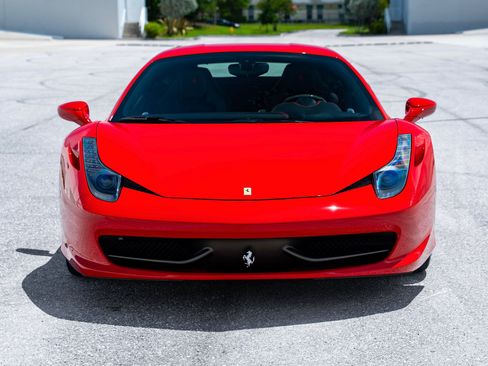 Used 2014 Ferrari 458 Italia Coupe RWD image 12
