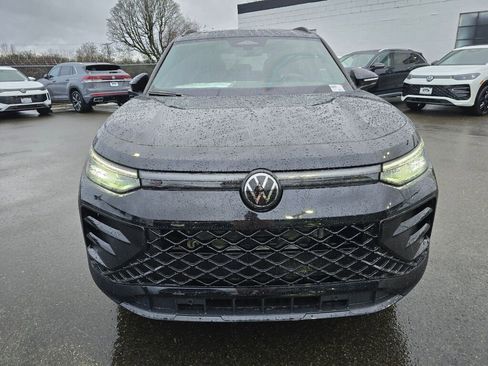 New 2026 Volkswagen Tiguan SE R-Line image 9