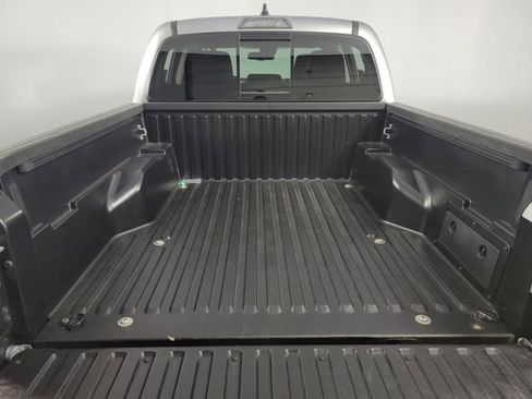 Used 2023 Toyota Tacoma SR5 AWD/4WD image 21