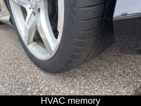 Used 2015 Mercedes-Benz SL 550 image 10