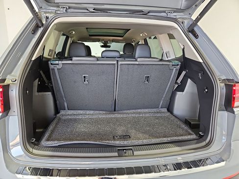 New 2026 Volkswagen Atlas SE FWD image 13