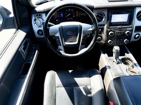 Used 2017 Ford Expedition Limited AWD/4WD image 2
