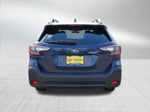 Certified 2025 Subaru Outback Onyx Edition AWD/4WD image 5