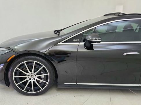 Used 2022 Mercedes-Benz EQS 450+ Sedan image 9