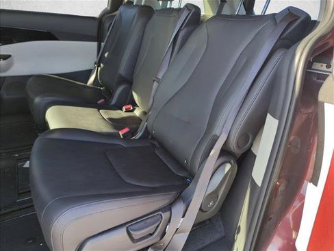 Used 2022 Kia Carnival SX image 24