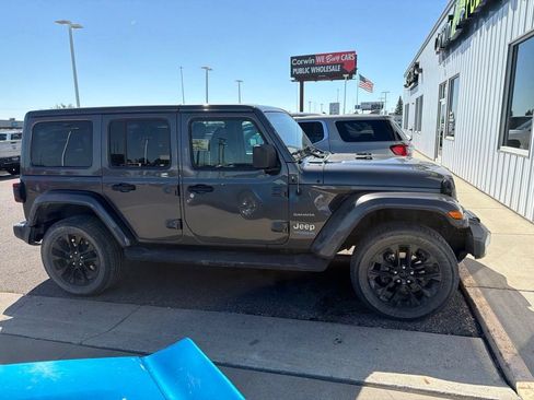 Used 2021 Jeep Wrangler Unlimited Sahara w/ Dual Top Group AWD/4WD image 2