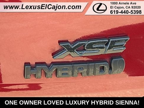 Used 2021 Toyota Sienna XSE w/ XSE Plus Package FWD image 22