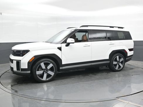 Used 2024 Hyundai Santa Fe Limited FWD image 9