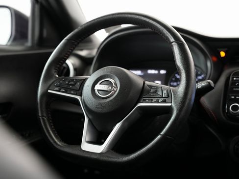 Used 2023 Nissan Kicks SR image 11