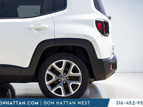 Used 2017 Jeep Renegade Latitude w/ Cold Weather Group AWD/4WD image 31