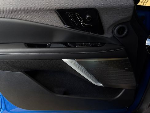 New 2026 Cadillac Optiq Luxury 1 image 21