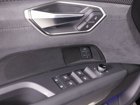 Used 2024 Audi RS e-tron GT w/ Carbon Performance Package image 28