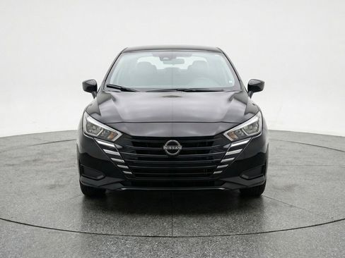 Used 2025 Nissan Versa SV FWD image 2