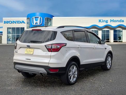 Used 2017 Ford Escape SE w/ SE Leather Comfort Package image 8
