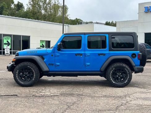 Used 2023 Jeep Wrangler Unlimited Sport AWD/4WD image 5