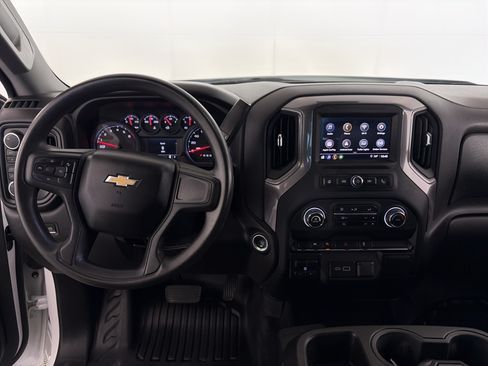 Used 2024 Chevrolet Silverado 1500 W/T w/ Trailering Package AWD/4WD image 3