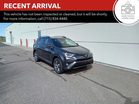 Used 2018 Toyota RAV4 XLE AWD/4WD image 1