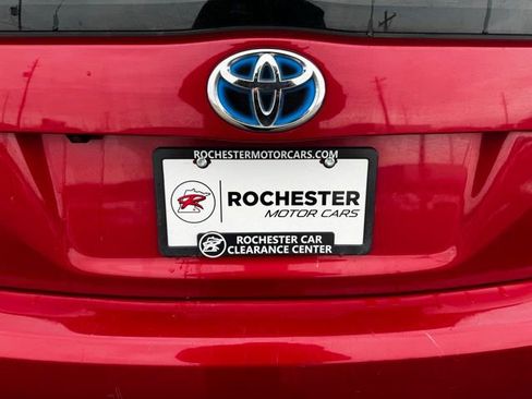 Used 2014 Toyota Prius Three image 40