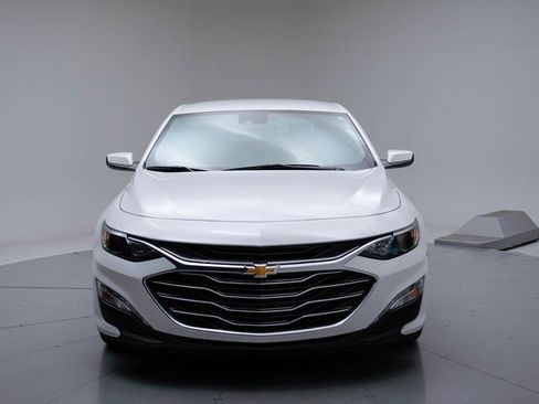 Used 2024 Chevrolet Malibu LT image 18