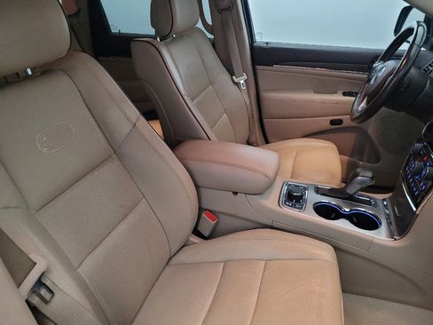 Used 2019 Jeep Grand Cherokee Overland image 21