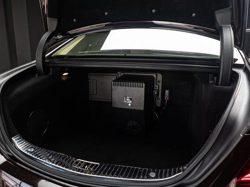 Used 2018 Mercedes-Benz Maybach S 560 4MATIC image 58