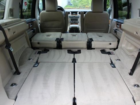 Used 2016 Land Rover LR4 HSE image 28