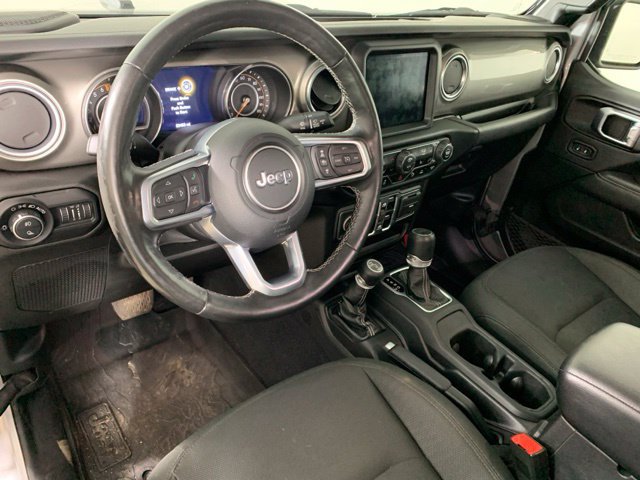 Used 2020 Jeep Gladiator Overland w/ Dual Top Group AWD/4WD image 16