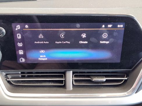 Used 2024 Chevrolet Trax LT image 17