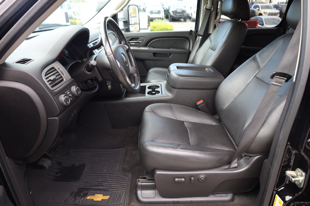 Used 2013 Chevrolet Silverado 3500 LTZ w/ LTZ Plus Package AWD/4WD image 11