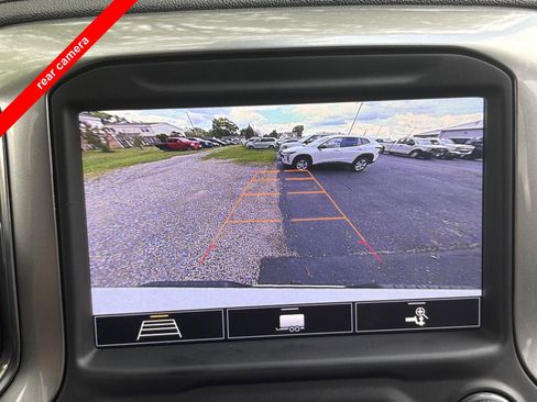 Used 2020 Chevrolet Silverado 1500 LTZ AWD/4WD image 6