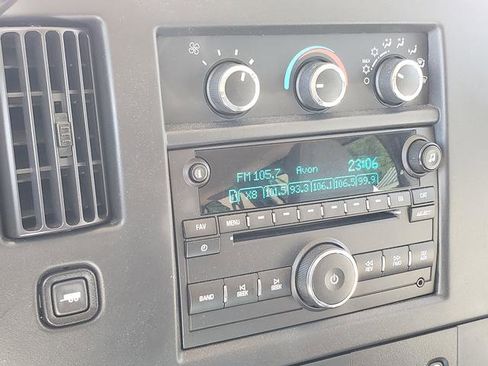 Used 2016 Chevrolet Express 2500 LS image 22