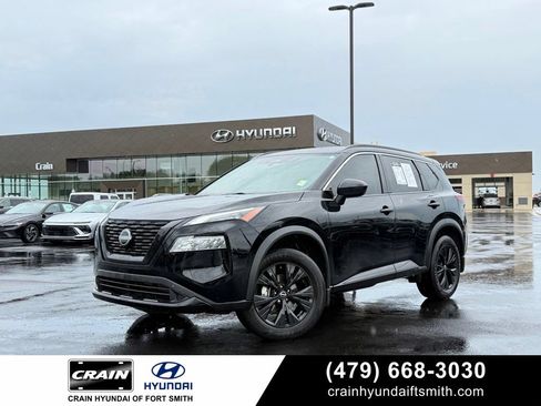 Used 2023 Nissan Rogue SV w/ SV Premium B Package FWD image 1