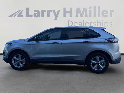 Used 2016 Ford Edge SE image 2