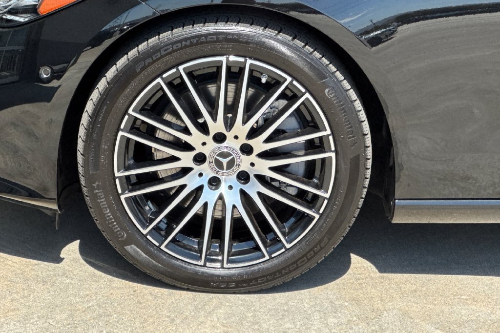 Used 2024 Mercedes-Benz C 300 Sedan image 32