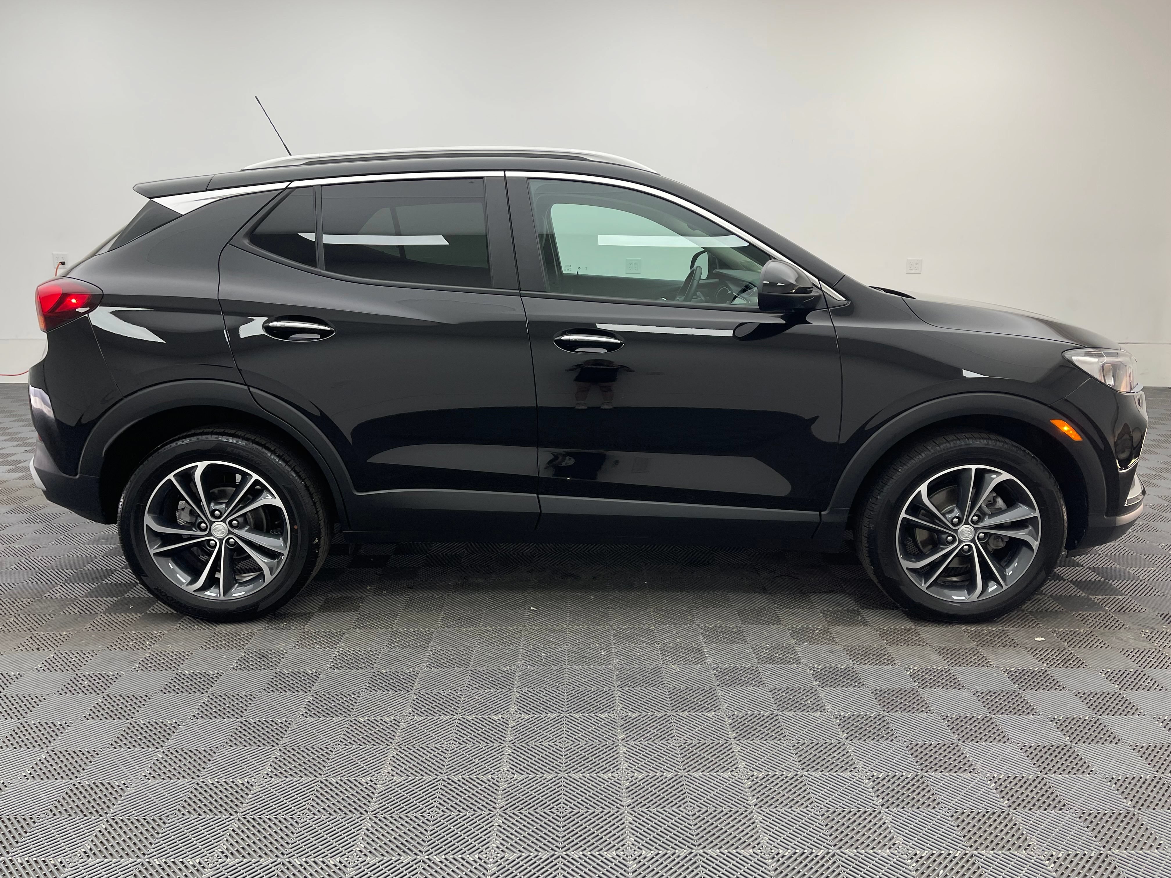 Used 2023 Buick Encore GX Select FWD image 6