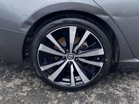 Used 2022 Nissan Altima 2.5 SR FWD image 7
