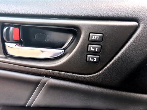 Used 2018 Subaru Outback 2.5i Limited image 13