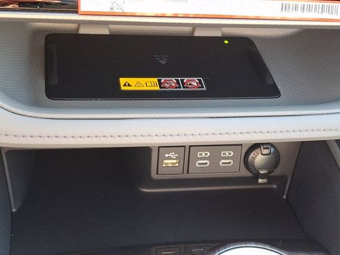 New 2026 Toyota Highlander Platinum image 20