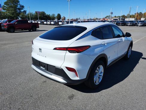 New 2026 Buick Envista Preferred image 3