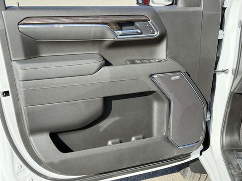 New 2026 Chevrolet Silverado 1500 LT Trail Boss w/ Convenience Package II AWD/4WD image 9