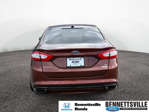 Used 2016 Ford Fusion SE w/ Equipment Group 202A image 4