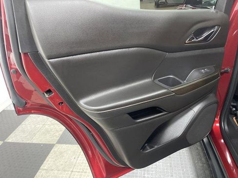 Used 2019 GMC Acadia SLT AWD/4WD image 11