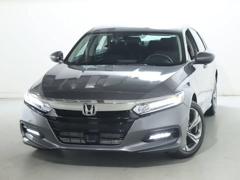 Used 2020 Honda Accord EX image 3