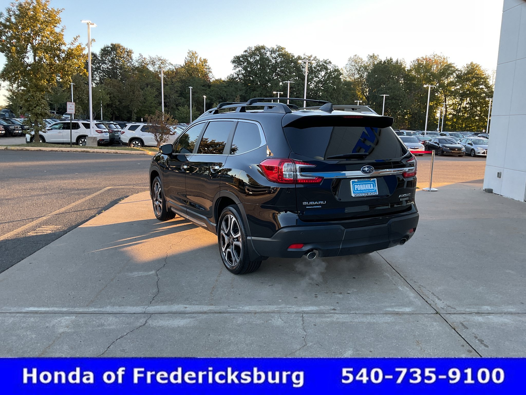 Used 2025 Subaru Ascent Touring AWD/4WD image 4
