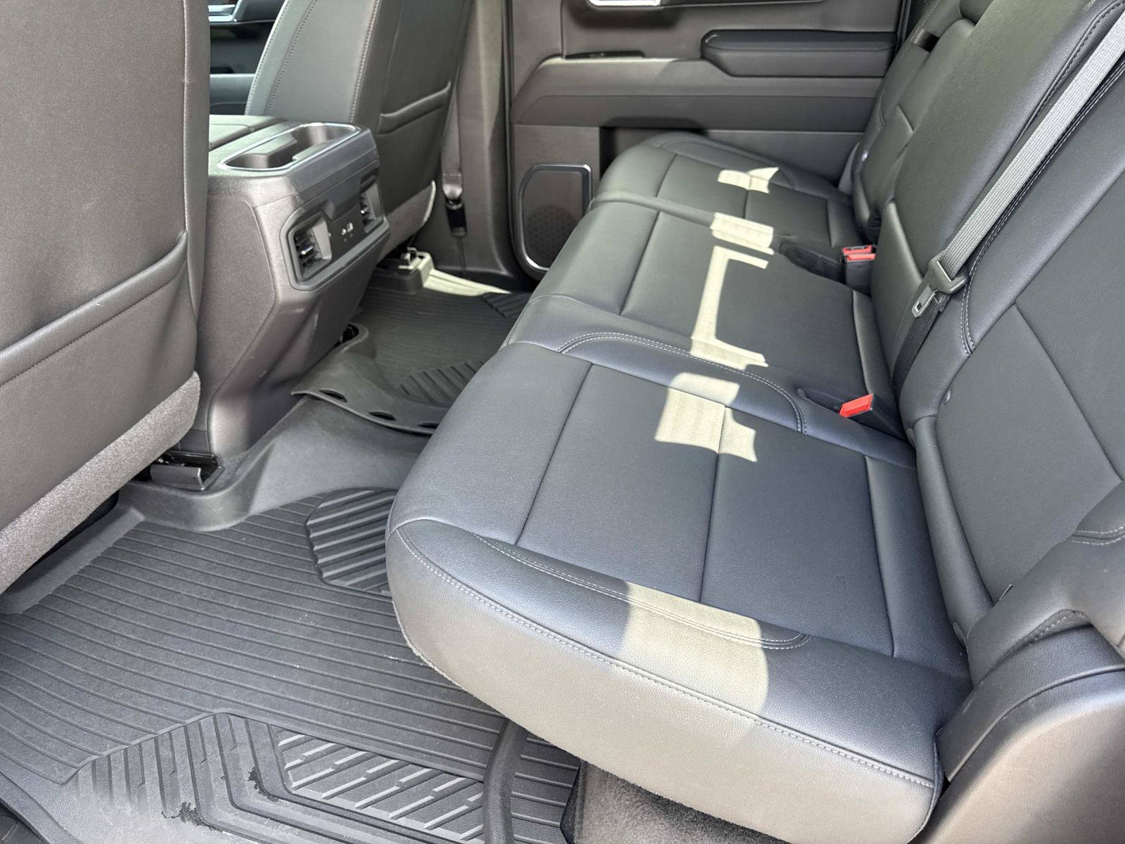 Used 2026 Chevrolet Silverado 1500 LT Trail Boss w/ LT Trail Boss Premium Package AWD/4WD image 10