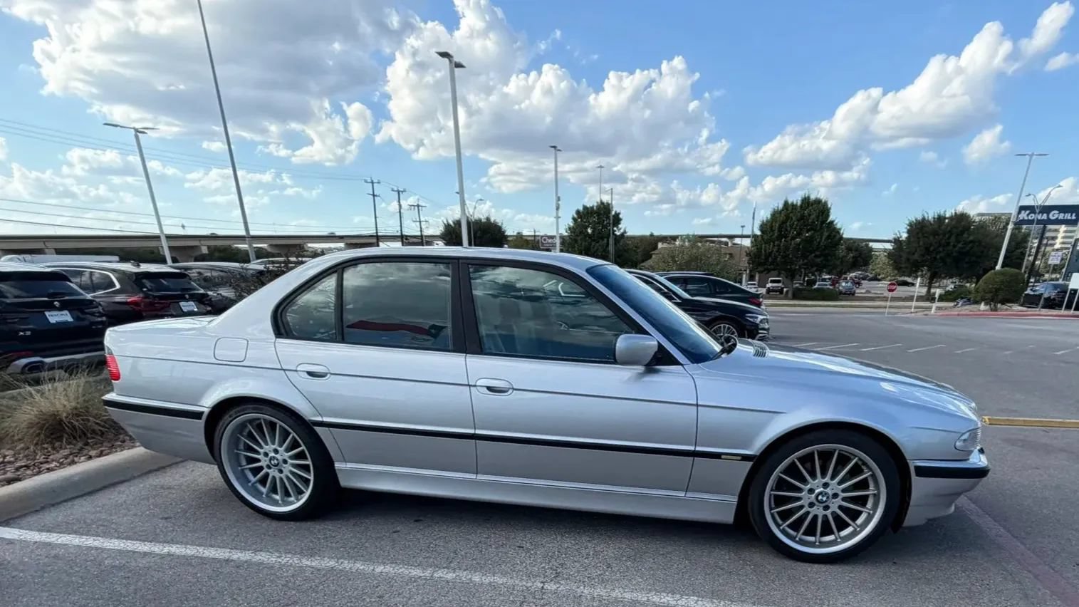 Used 2001 BMW 740i RWD image 16