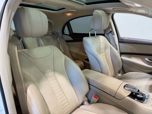 Used 2019 Mercedes-Benz S 560 Sedan image 27